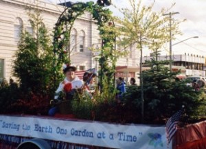 Caitlin Konya and Maile Vale were aboard the Auburn Garden Club’s float in the Veterans Day parade. Reber Ranch supplied the hay bales and Branches Garden Center provided the brightly colored