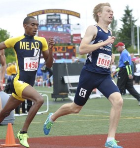 Auburn Riverside senior Trevor Love competes in the state 800-meter race.