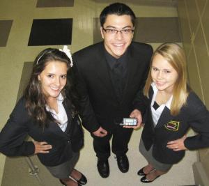 Auburn Mountainview DECA students