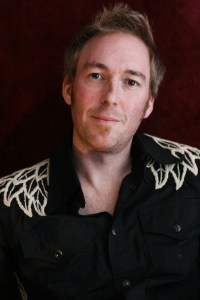 Damonde Tschritter is an actor