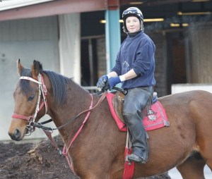 Jockey Jennifer Whitaker  prepares to exercise Curvitude