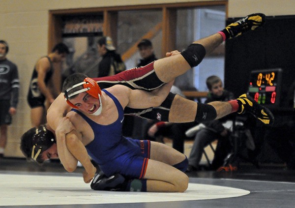 Auburn Mountainview's Joey Santos in action.