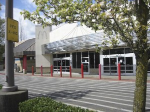 City officials have told Walmart that it needs to follow through with its agreement to redevelop its now vacant store site