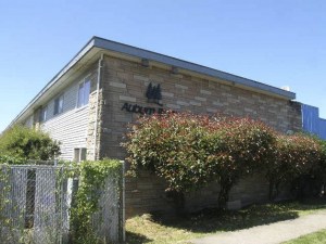 City officials found the rundown Auburn Pines apartments at 505 and 515 North Division St.