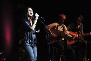Sara Evans performs a number in front of a sold-out APAC on Monday.