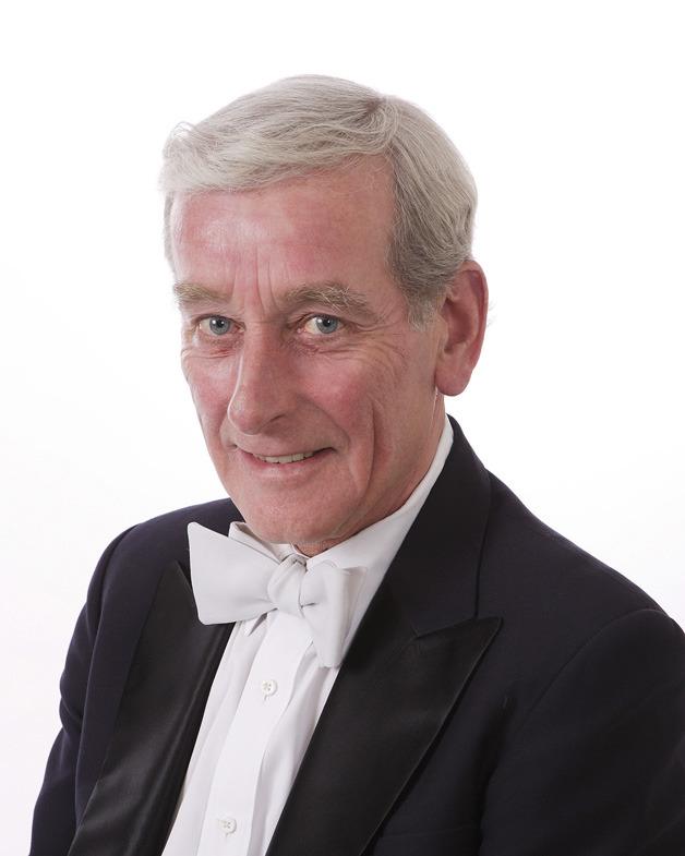 Internationally-renowned Stewart Kershaw conducts the Auburn Symphony Orchestra