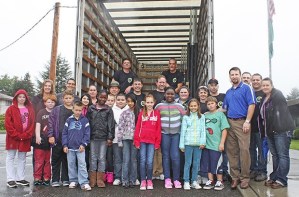 Ply Gem Windows staff joined community leaders