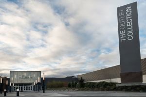 The Outlet Collection announces Black Friday and extended hours