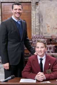 Auburn student serves as page for Sen. Fain