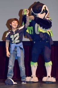 Blitz, Seahawks swoop in for Fuel Up assembly