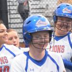 Lions erupt, rock Ravens in showdown | NPSL fastpitch