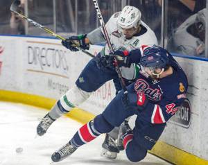 Thunderbirds fly past Pats for 3-2 championship series lead | WHL finals