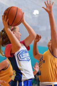 Teams near and far hoop it up at Auburn Shootout | PHOTOS