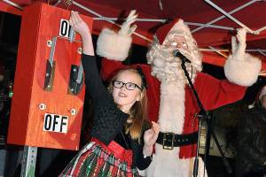 Auburn to light up the holiday season