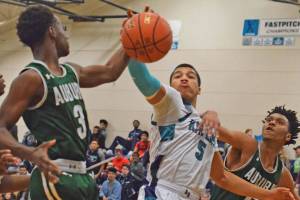 Auburn rolls past Auburn Riverside 64-48