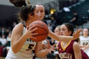 Hornets end Trojans’ winning streak