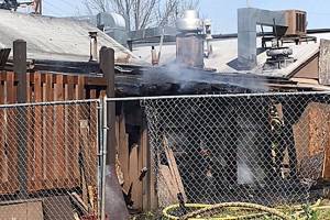 Fire damages vacant, former restaurant in Pacific