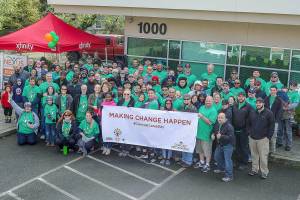 Comcast volunteers help youth living without shelter or who are in transitional housing