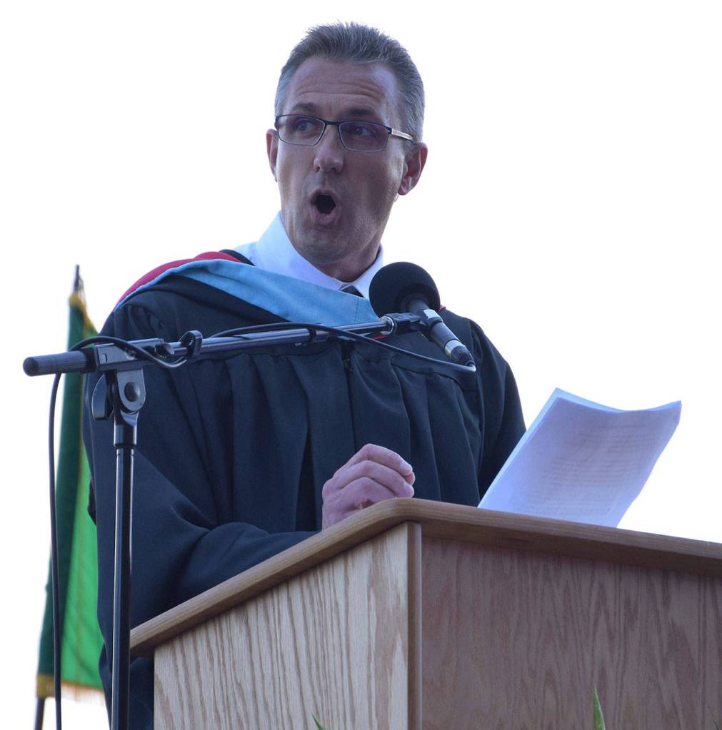 Auburn Riverside Principal David Halford talks to the class of 2018. RACHEL CIAMPI, Auburn Reporter