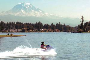 Cascade announces milfoil treatment plan at Lake Tapps Reservoir