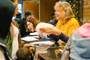 ‘Smiles at Christmas’