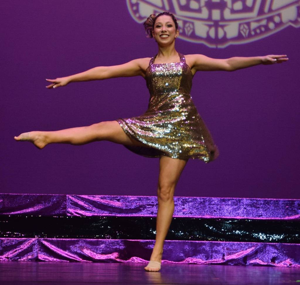 Amanda Enz performs her jazz dance, moving to the tune, For You, during Saturdays program. RACHEL CIAMPI, Auburn Reporter
