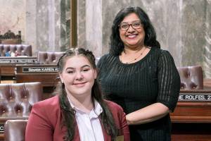 Auburn’s McLaughlin serves as page for Sen. Das