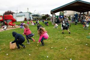 Hop to it: Algona hosts large Easter egg hunt, festivities
