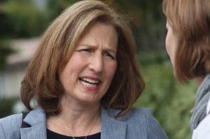 Auburn visit: Rep. Schrier urges families to vaccinate their children as schools prepare to open