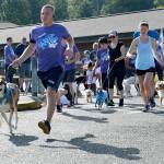 The field takes off at the start of the Rover Romp on Saturday. RACHEL CIAMPI, Auburn Reporter