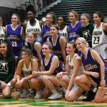 Both teams share a photo shoot following the game. RACHEL CIAMPI, Auburn Reporter