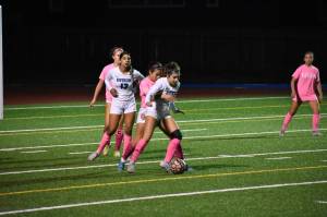 Ben Ray / Sound Publishing
Auburn Riverside girls soccer beat rivals Auburn Mountainview on Oct. 11.