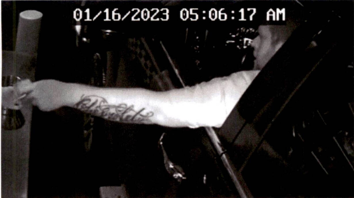 Courtesy of King County Superior Court documents
Surveillance footage of Matthew Darnells attempted kidnapping of a 31-year-old woman at a bikini barista stand in Auburn.