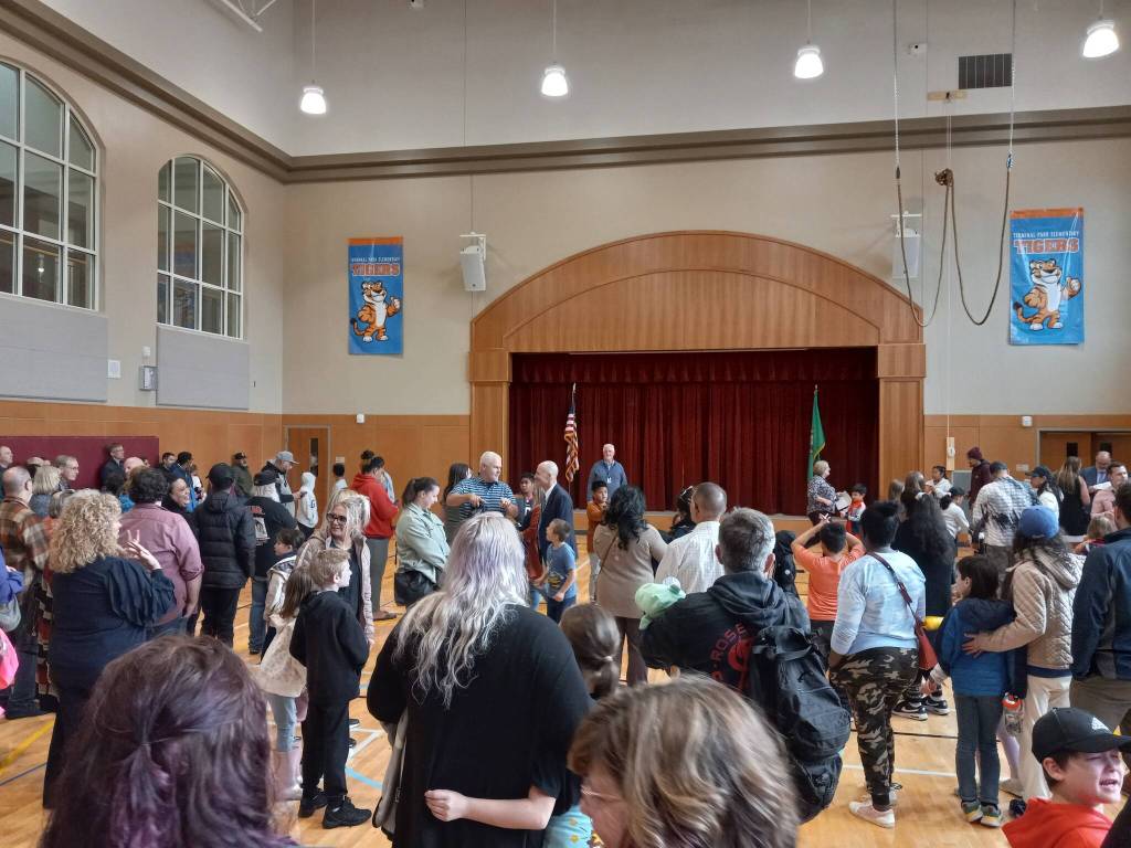 ROBERT WHALE, Auburn Reporter
A large crowd gathered in Terminal Park gymnasium to catch the grand opening.