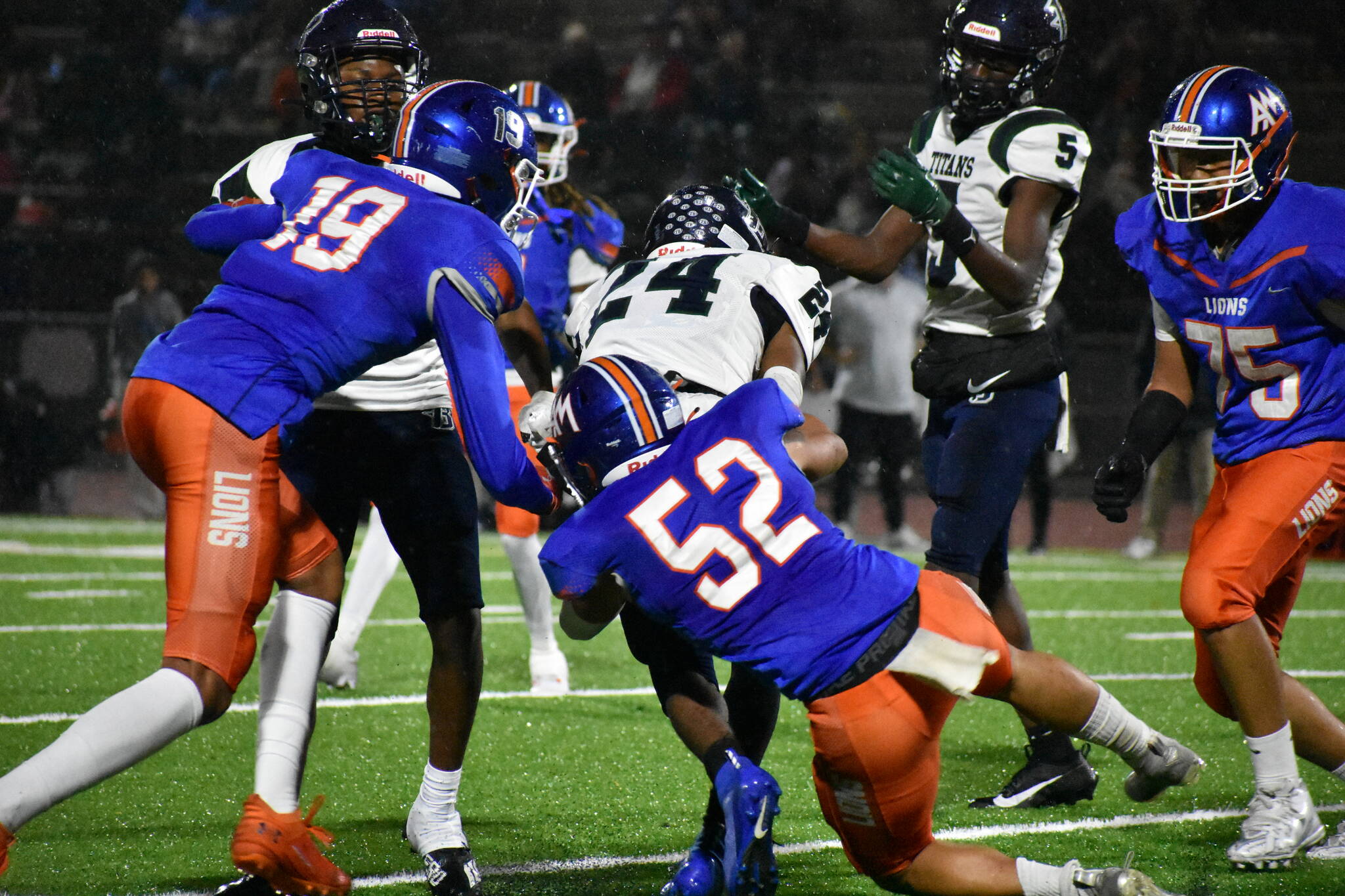 Auburn Reporter file photo
Auburn Mountainview defense against Todd Beamer in a game this season.