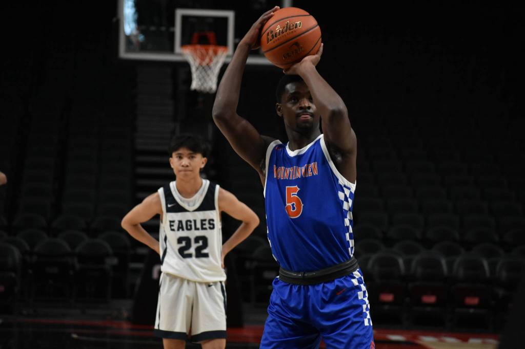 John Wanlemvo takes a free throw in the first quarter against Lindbergh.