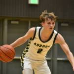 Auburns Carter Hansen faces up a Tahoma defender.