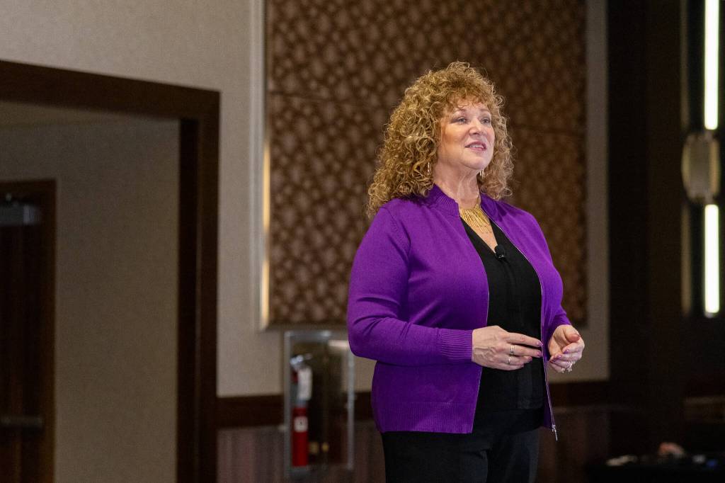 Judge dismisses recall petition against Auburn mayor