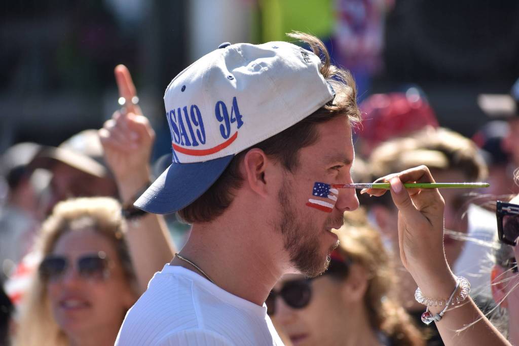 USMNT fan gets face paint heading into the stadium. Ben Ray / The Reporter